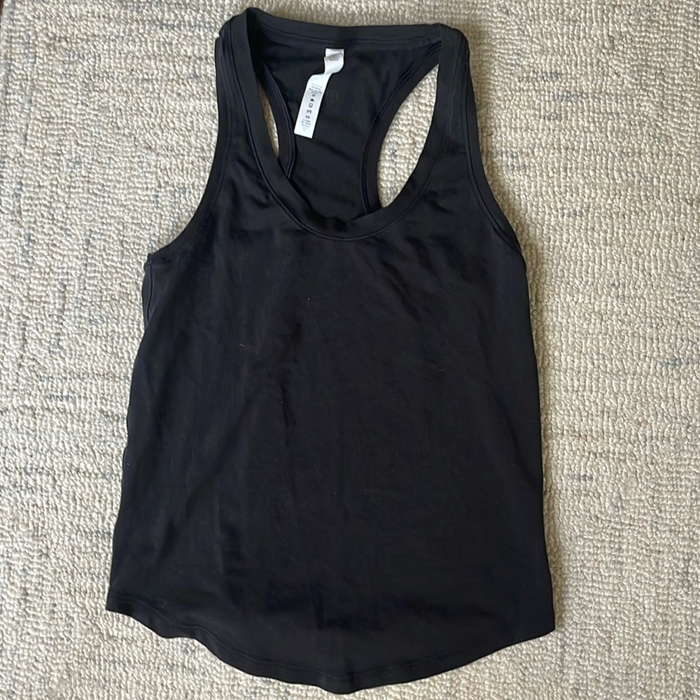 Lululemon racerback black tank size 0